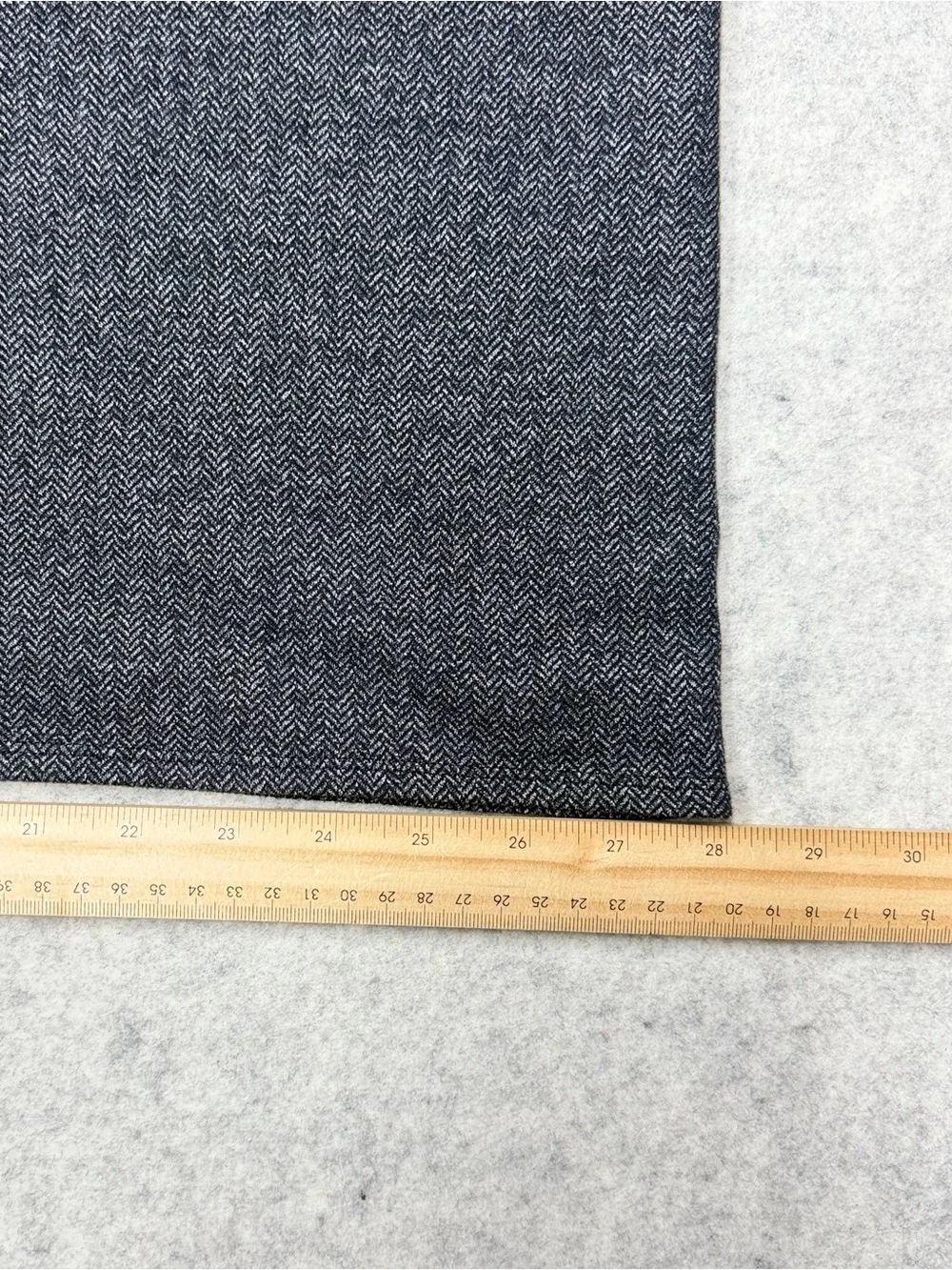 Lululemon Vinyasa Scarf Herringbone Black Gray Snap Wrap Convertible Infinity OS